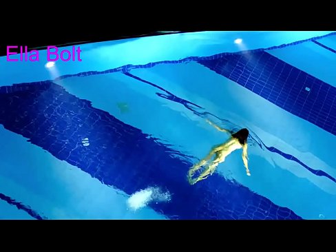 ❤️ මට නැරඹීම නැවැත්විය නොහැක, තරුණ රන්වන්තිය ELLA BOLT නිවාඩු නිකේතනයේ තටාකයේ නිරුවතින් පිහිනීමට හසු විය තත්ත්ව අසභ්ය අපෙන්% si.verhentai.ru% ❌️